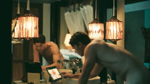 Patrick Schwarzenegger Naked in The White Lotus. Butt, Shirtless, bathroom, mirror. 195529