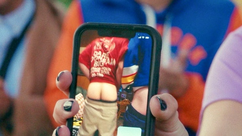 Nudes of Wayne Gilmore from Happy Gilmore 2. Butt, mooning, nude. 197868