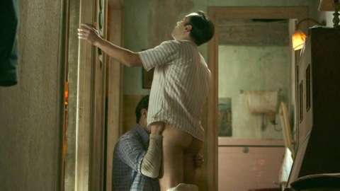 Valentino Mannias Naked as Salvatore. Butt, Gay, blowjob, hallway. 198951