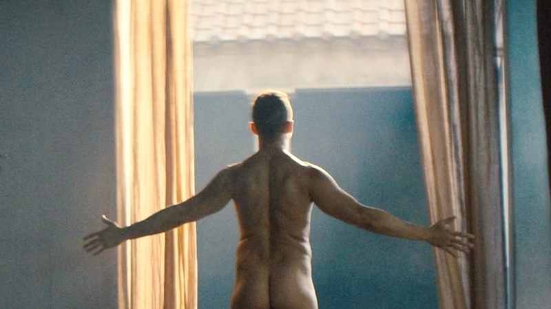 Nick E. Tarabay Nude as Ashur. Butt, Shirtless, getting out of bed, nude. 199520