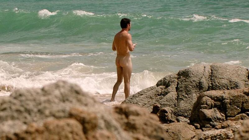 Dylan O'Brien Nude in Send Help. Butt, Shirtless, beach, brown hair. 201406