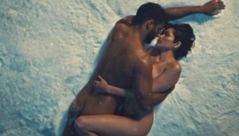 Hot Bodies in Cold Snow! Fetish Balls Butt 321