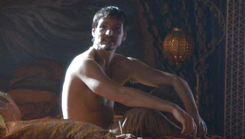 The Sexy Survivors of 'The Last of Us' and Other Zombie Shows Title Specific Daybreak Evil Dead 1127