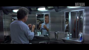 Samuel L. Jackson in Sphere (1998) Shirtless Butt Butt Shirtless 31659