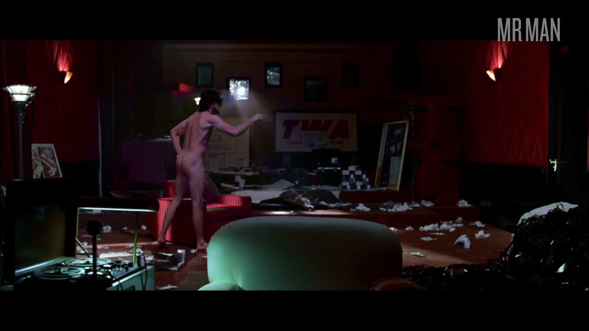 Leonardo DiCaprio Nude in The Aviator. Butt, Shirtless, sexy. 412