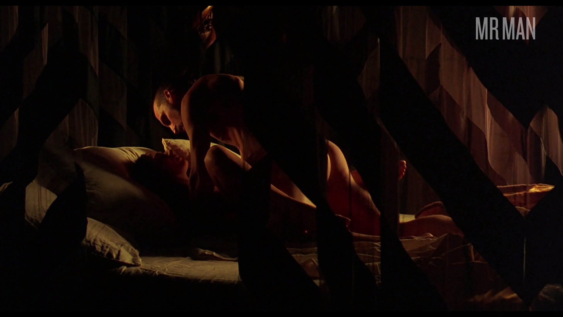Christopher Eccleston in Elizabeth (1998) Butt Shirtless Straight Butt Shirtless 44067