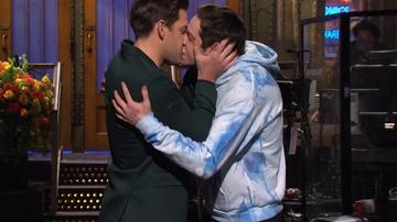 Pete Davidson, John Krasinski in Saturday Night Live (1975) Gay Gay Sexy 57896