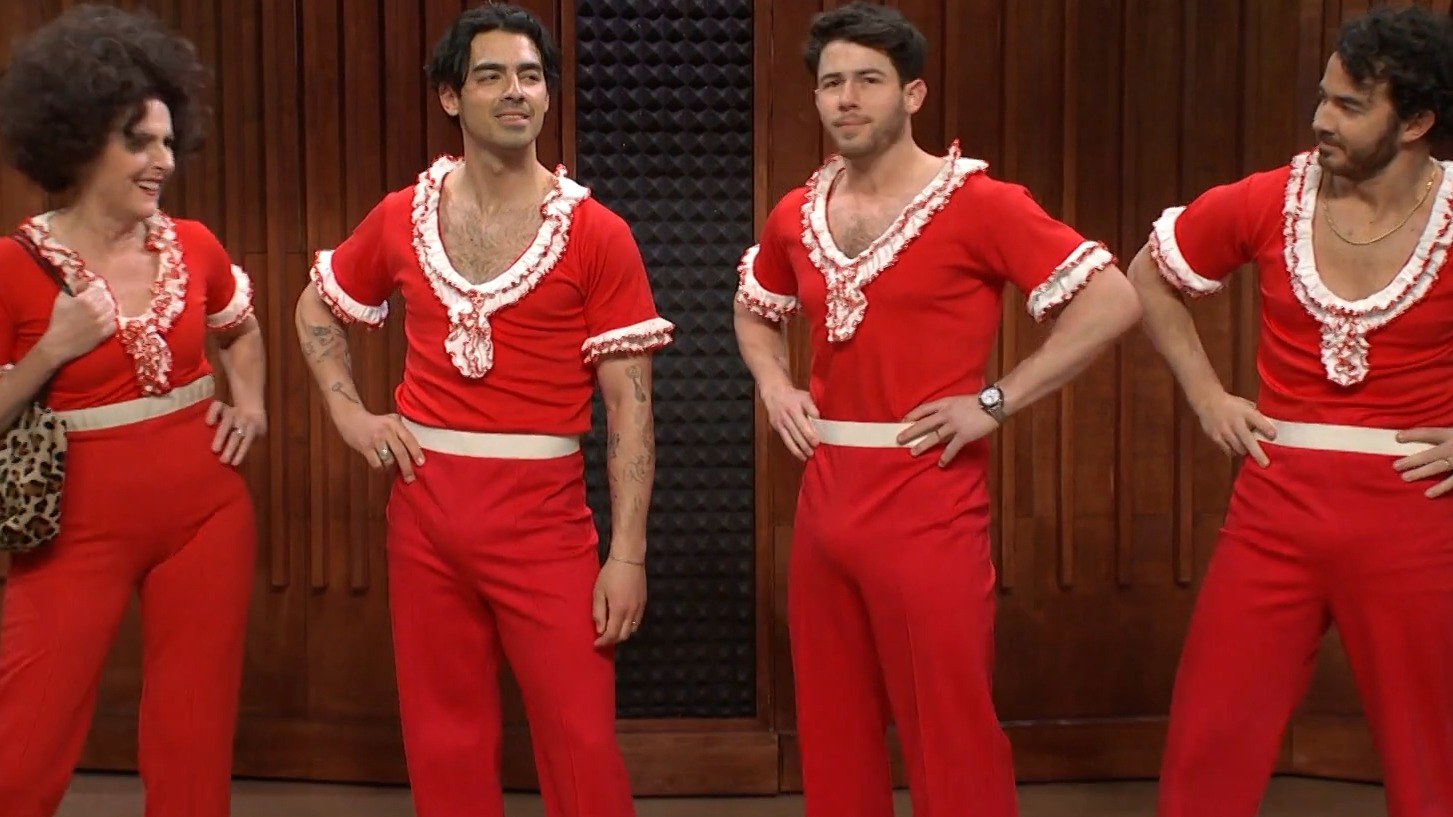 Sexiest Joe Jonas Scene in Saturday Night Live. Bulge. 75619
