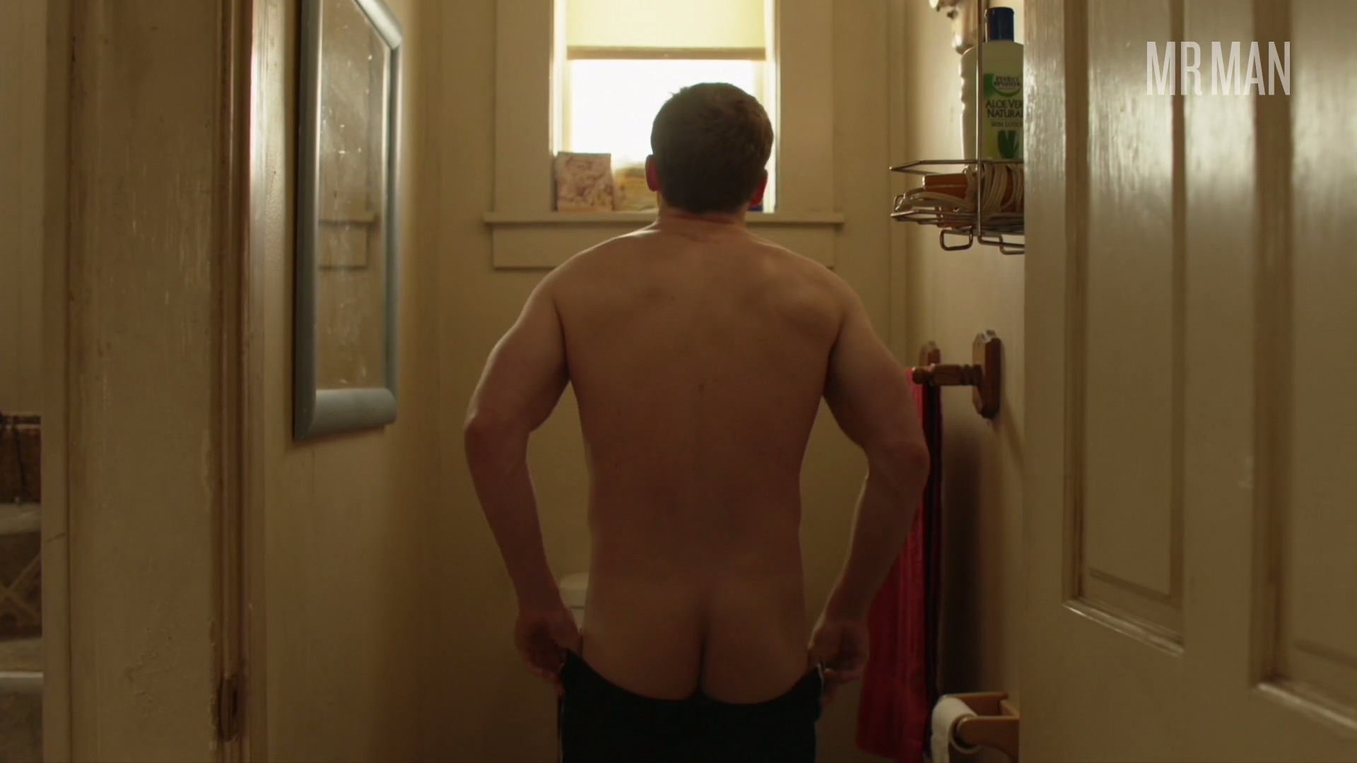 Jeremy Allen White Naked as Lip Gallagher. Butt, Sexy, Shirtless, bulge, straight. 42477