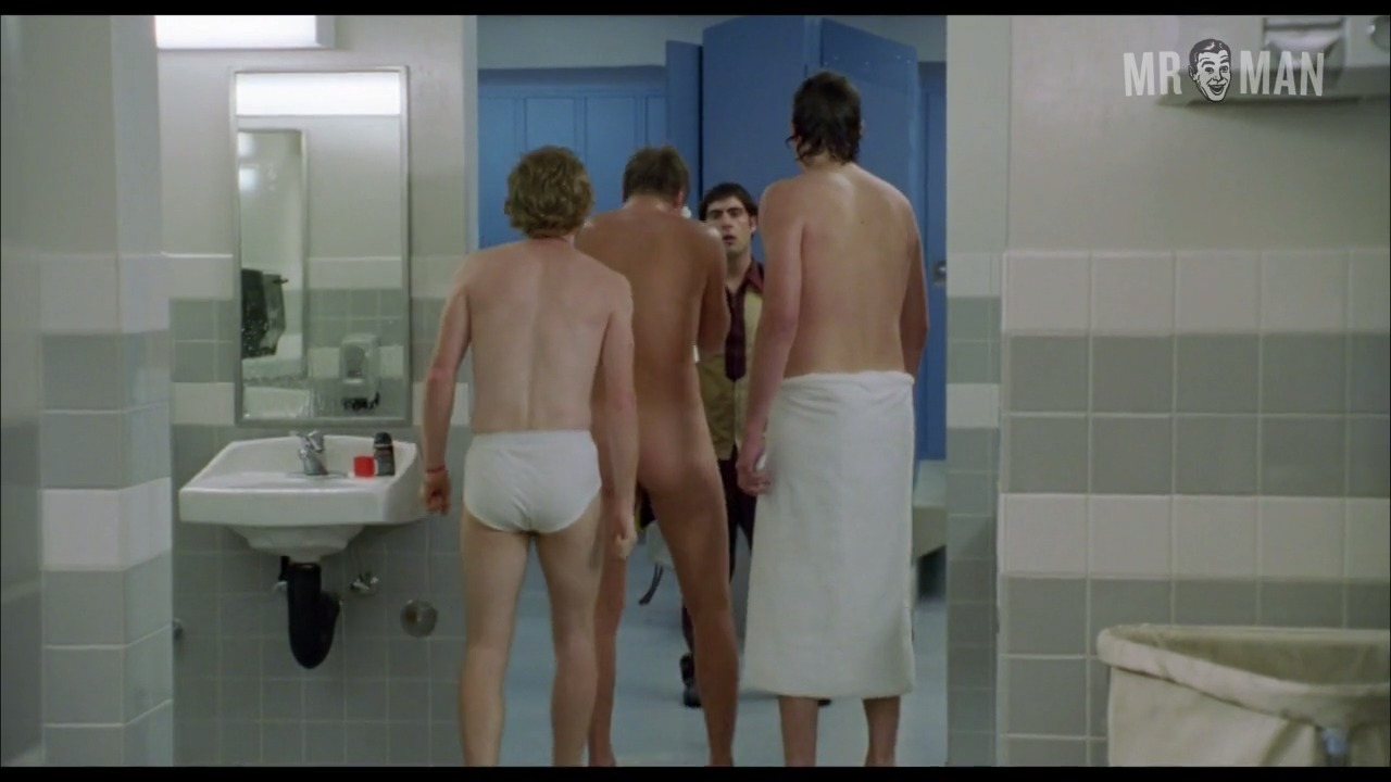 Devon Sawa Nude as Dave Goodman. Butt, Sexy, Shirtless, Bulge, Underwear, penis. 4340