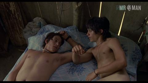 Diego Luna Naked in Y tu mamá también. Balls, Butt, Gay, Penis, Shirtless, bulge, prosthetic. 1771