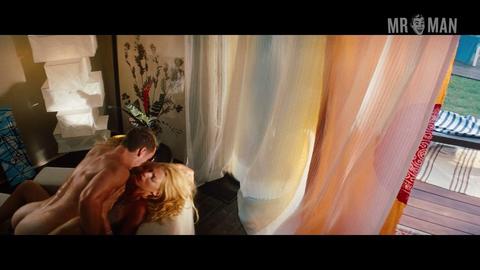 Taylor Kitsch Nude as Chon. Butt, Straight, shirtless. 722