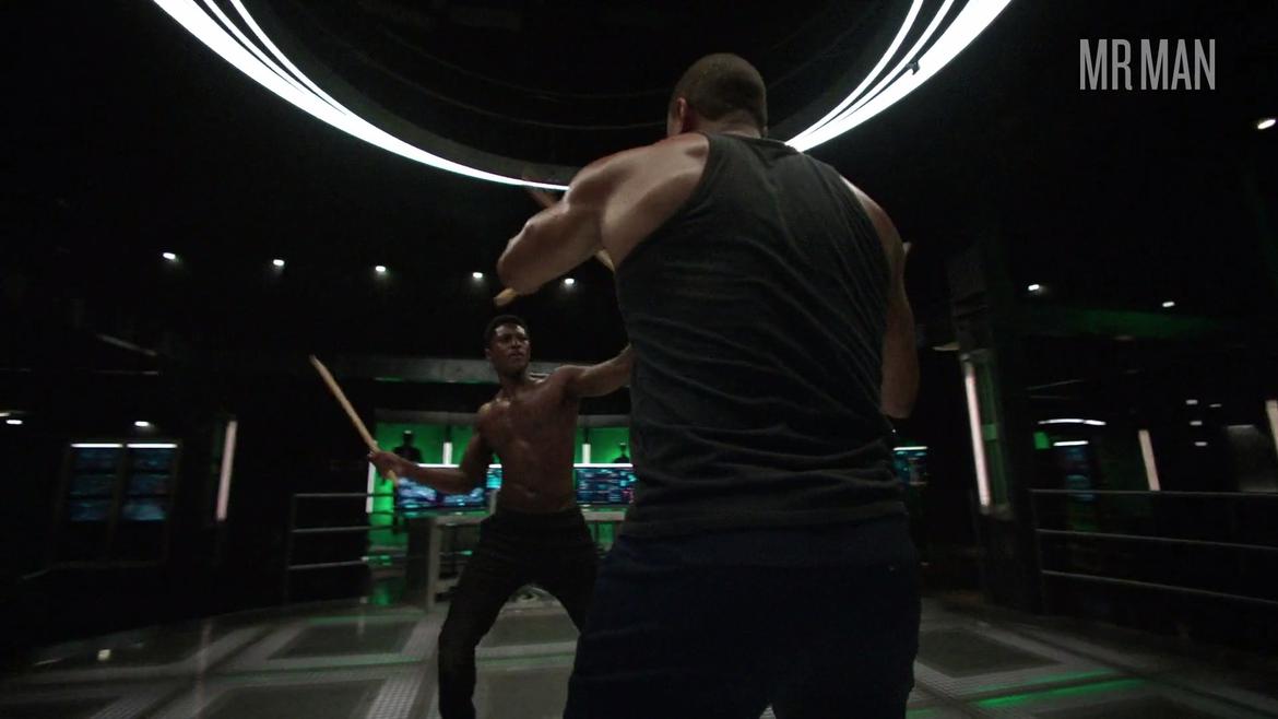 Hottest Connor Hawke / Green Arrow Scenes. Shirtless. 41997