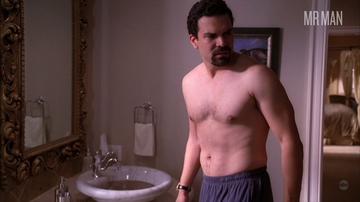 Ricardo Chavira in Desperate Housewives (2004-2005) Shirtless Bulge Bulge Sexy 57506