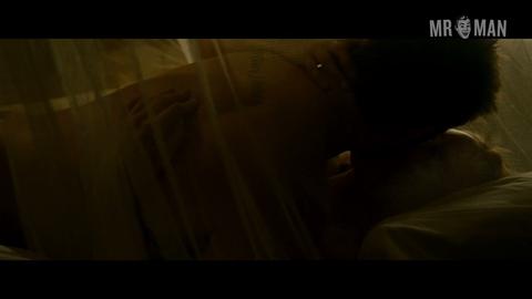 Zac Efron Nude as Logan Thibault. Butt, Sexy, Shirtless, Straight, underwear. 2864
