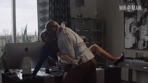 Dwayne Johnson Naked in Ballers. Butt, Straight, sexy, shirtless. 10825
