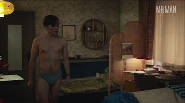 Jonas Nay in Deutschland 83 (2015-2020) Bulge Shirtless Underwear Bulge Butt 55754