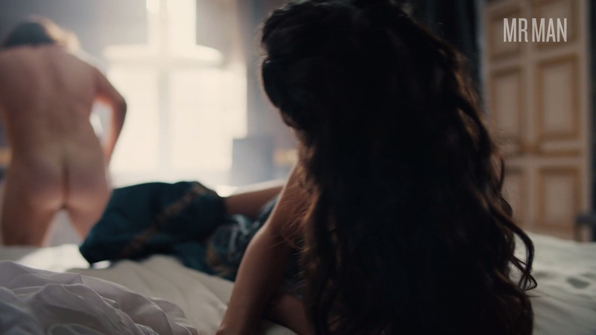 George Blagden Naked as Louis XIV. Butt, Shirtless, Straight, sexy. 33987