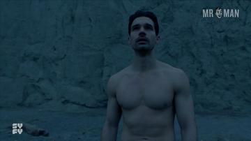 Sexiest Scenes of Jim Holden from The Expanse. Shirtless, butt, sexy. 25037
