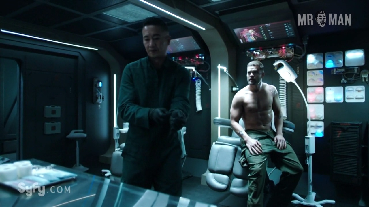 Hottest Wes Chatham Scene in The Expanse. Shirtless, sexy, straight. 19550