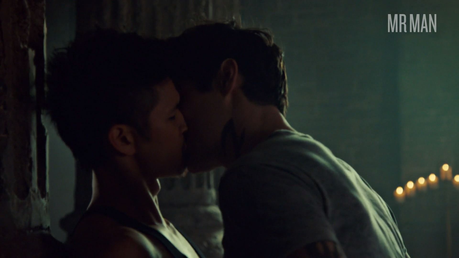 Shadowhunters's Sexiest Scenes with Matthew Daddario. Gay, sexy, shirtless. 31092