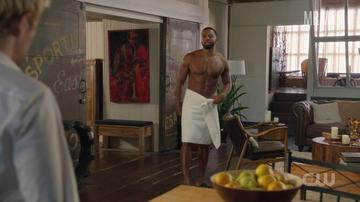 Sexiest Scenes of Desmond / Man in Vision from Legends of Tomorrow. Shirtless. 28265