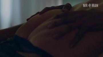 Shawn Hatosy Nude as Andrew "Pope" Cody. Butt, Sexy, Straight, bathing suit, shirtless. 15458