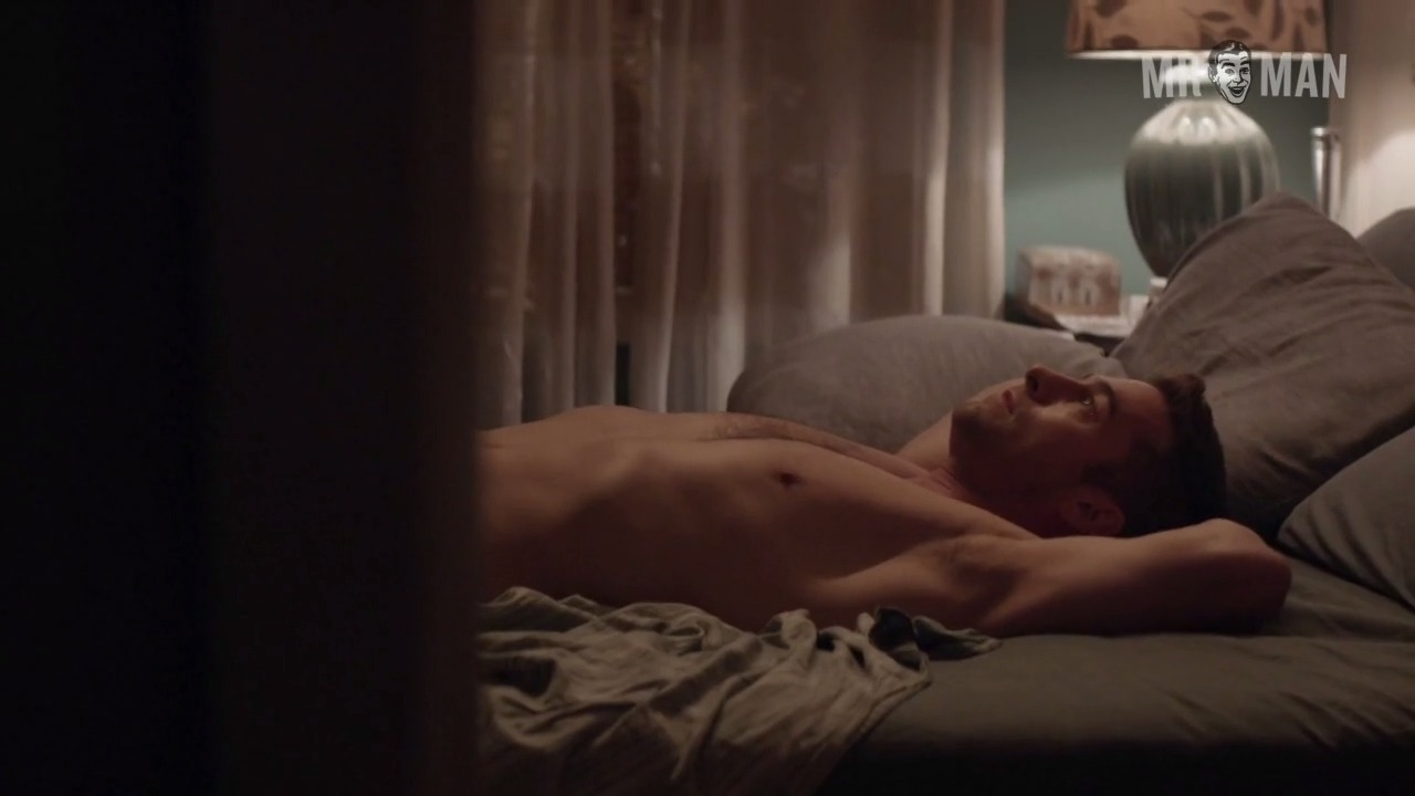 Sexiest Scott Speedman Scene in Animal Kingdom. Shirtless, bathing suit, sexy. 20005