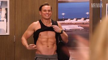Billy Magnussen in Unbreakable Kimmy Schmidt (2015-2019) Sexy Shirtless Sexy Shirtless 59498