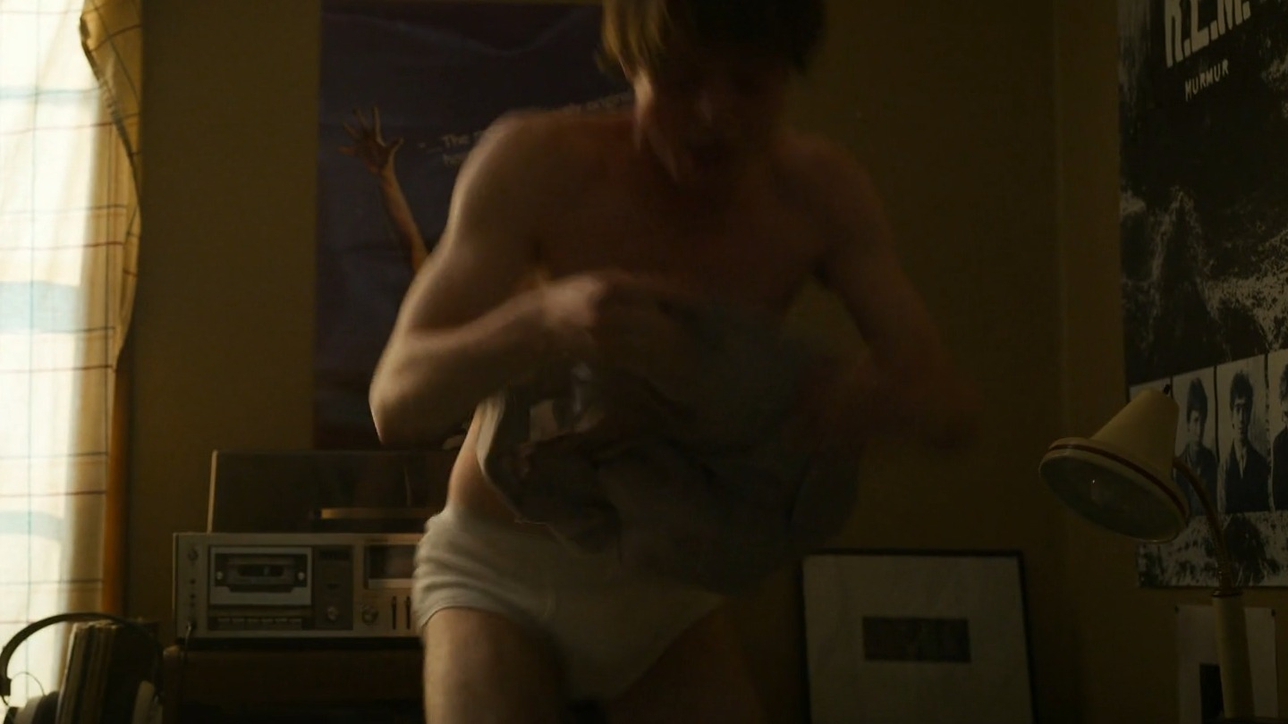 Hottest Jonathan Byers Scenes. Shirtless, Underwear, bulge. 36369