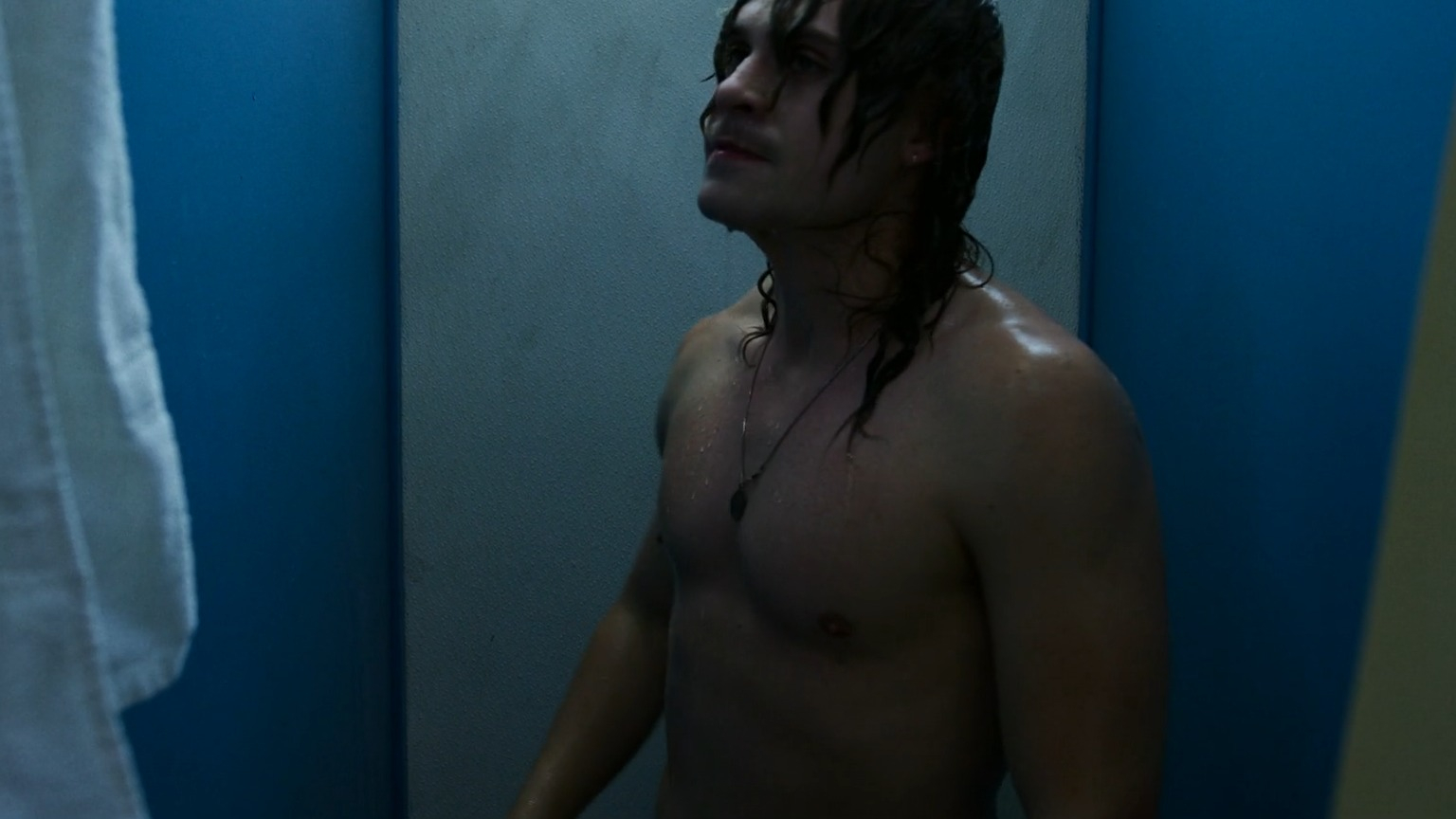 Stranger Things's Sexiest Scenes with Dacre Montgomery. Shirtless, bathing suit. 36384