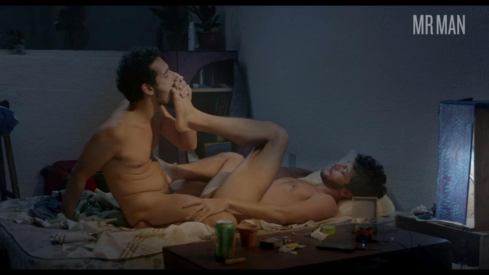 Boy do Estacionamento from Body Electric Naked. Balls, Gay, Shirtless, Penis, Erect, butt, sexy. 23753