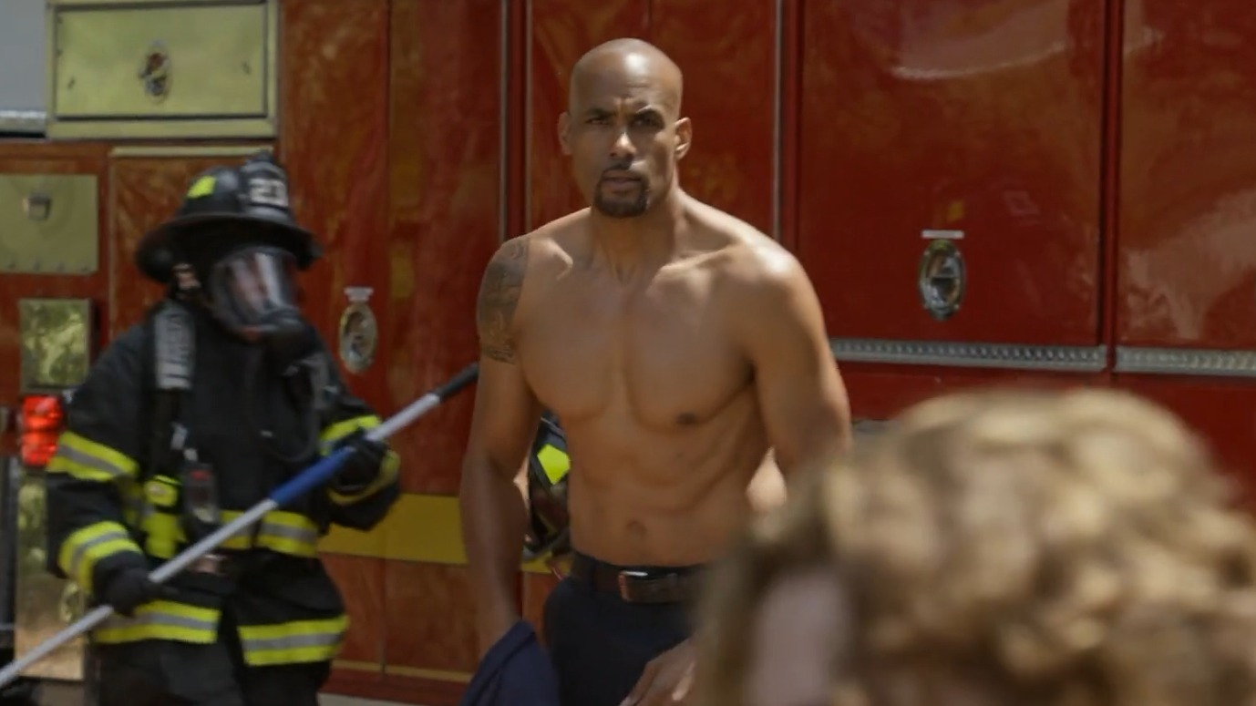 Hottest Robert Sullivan Scenes. Shirtless. 65841