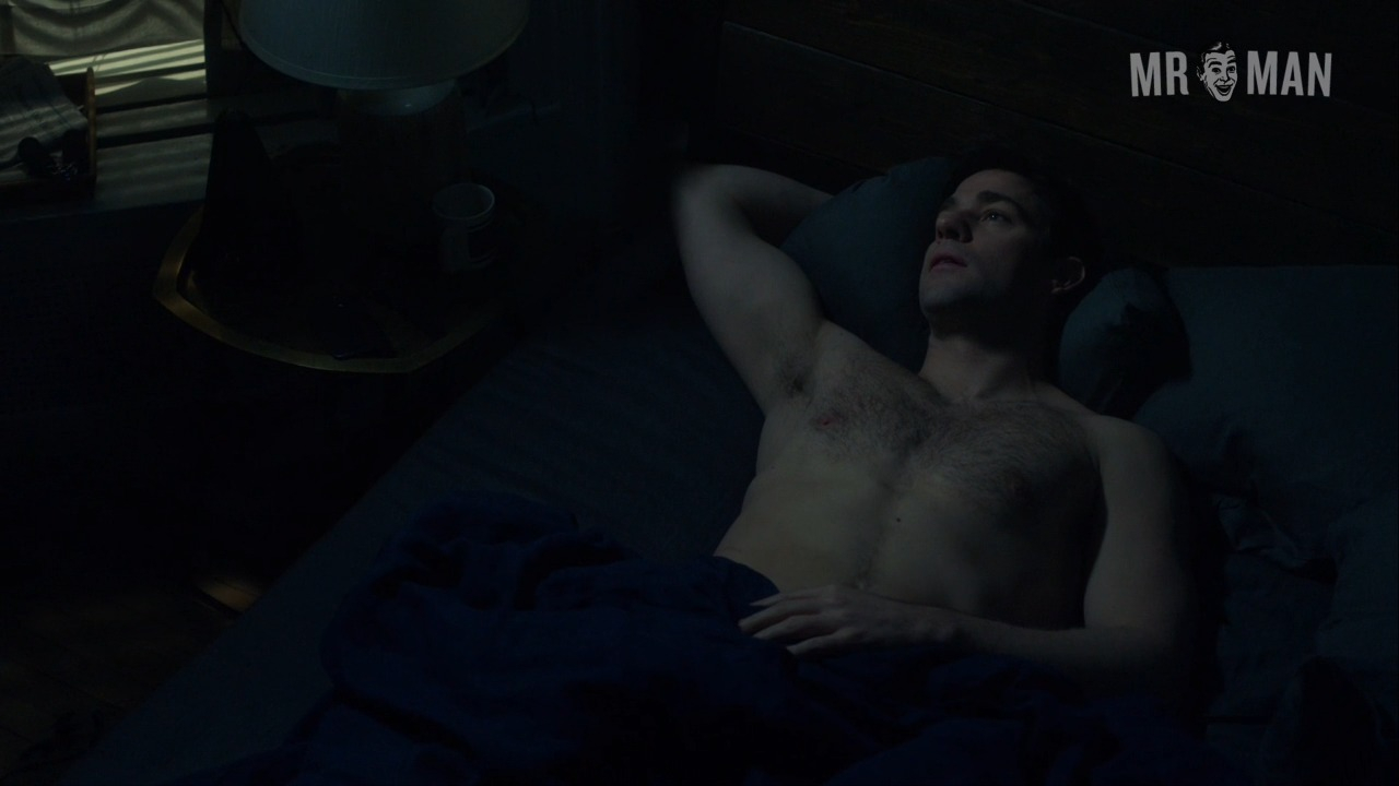 Sexiest John Krasinski Scene in Tom Clancy’s Jack Ryan. Shirtless, butt, straight. 26017