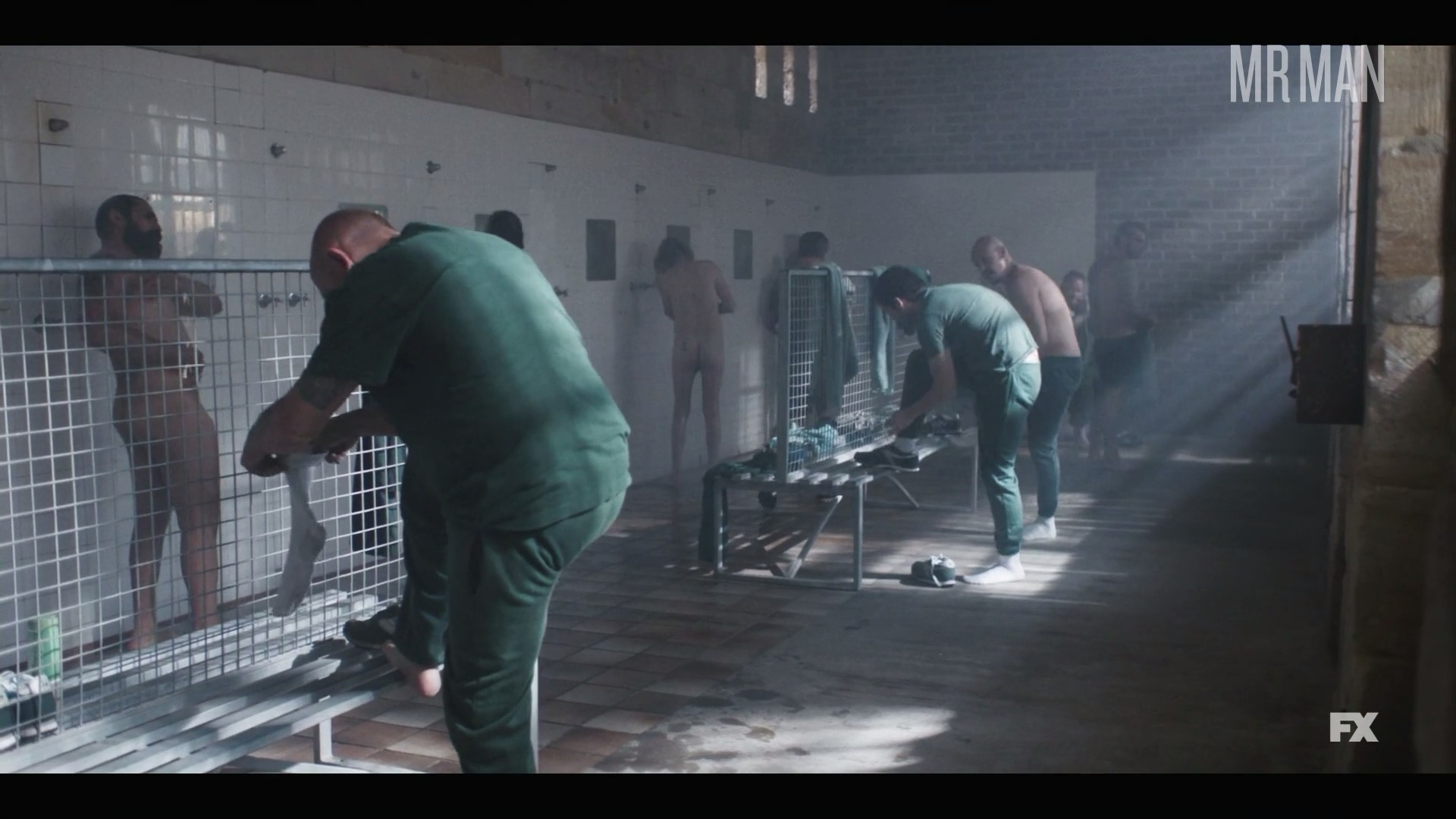 Sexiest Scenes of Ray Shoesmith from Mr Inbetween. Shirtless, butt, sexy. 61505