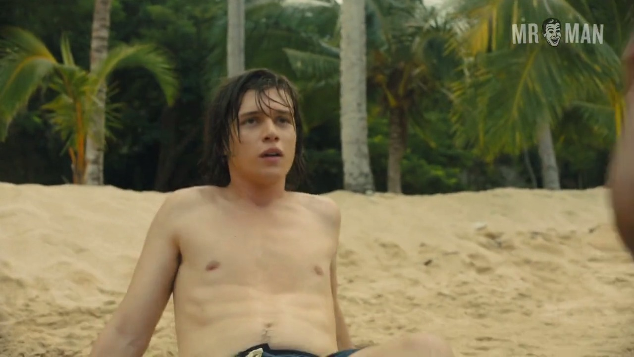 Nick Robinson in Everything, Everything (2017) Sexy Shirtless Bathing Suit Sexy 26357