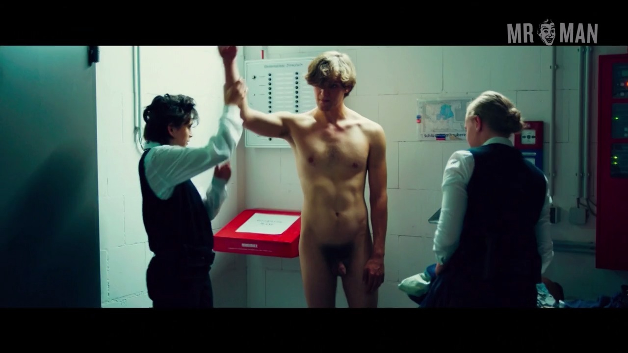 Lucas Englander Naked as nackter Mann. Balls, Butt, Penis, Shirtless, Underwear, sexy. 26361