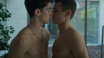 Arón Piper, Manu Ríos in Elite (2018-2024) Bulge Gay Shirtless Underwear Bathing Suit Bulge 62219