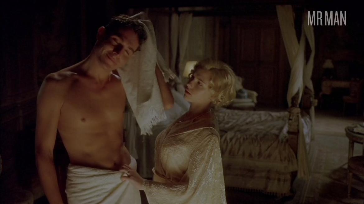 Mark Umbers in A Good Woman (2004) Shirtless Straight Shirtless Straight 26521
