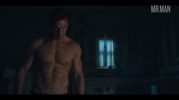 Alan Ritchson in Titans (2018-2023) Sexy Shirtless Butt Sexy 28523