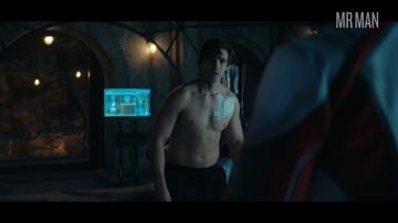Brenton Thwaites in Titans (2018-2023) Shirtless Bathing Suit Shirtless 64628