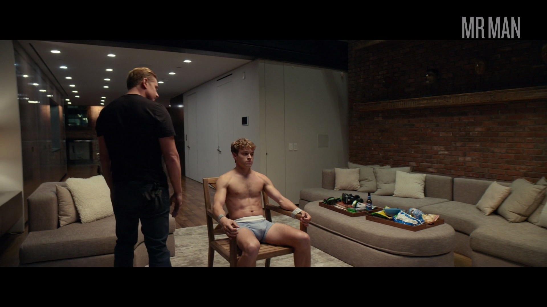 Sexiest Scenes of Ethan Davies from Tell Me a Story. Bulge, Shirtless, Underwear, butt, straight. 28103