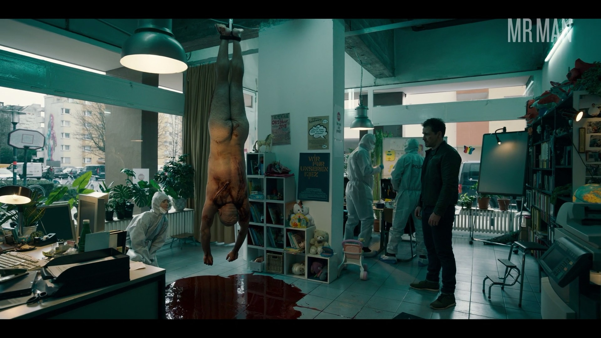 Tayfun Bademsoy Nude as Emre Birkan. Butt, Shirtless. 28508