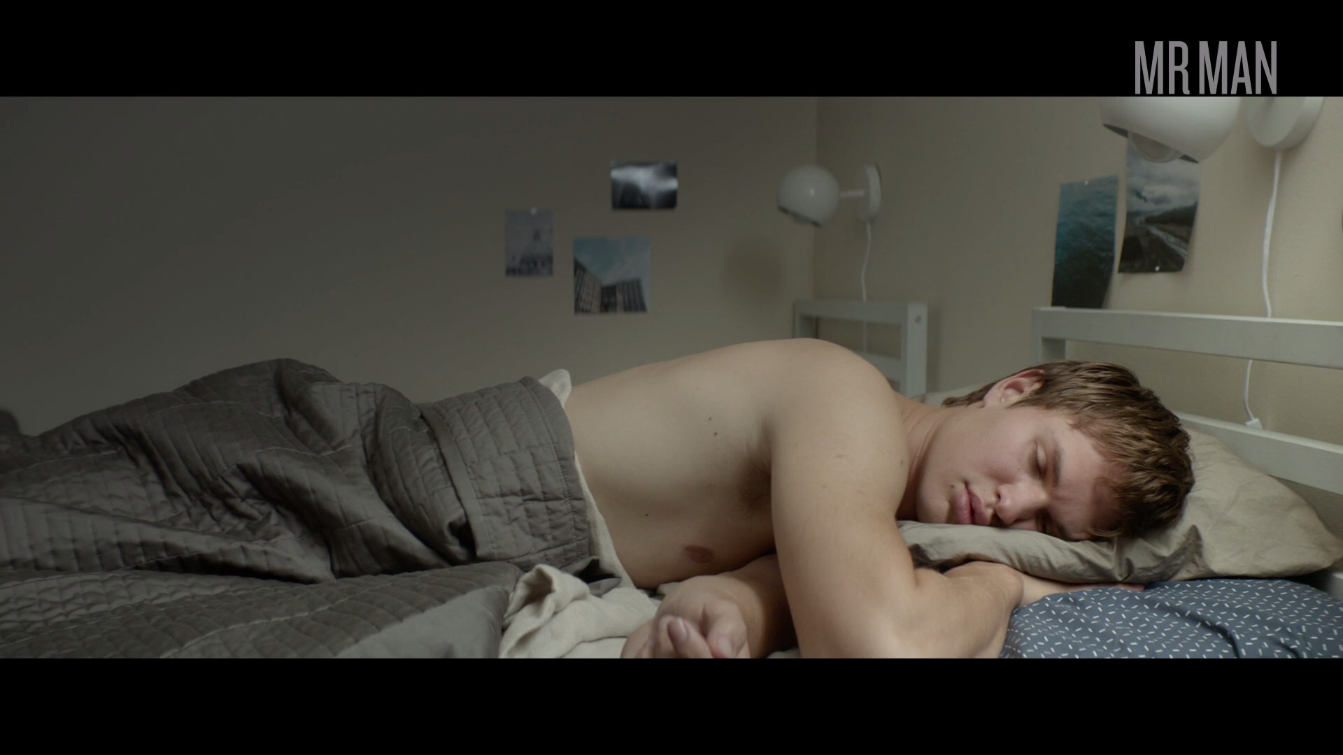Hottest Ansel Elgort Scene in Jonathan. Shirtless, sexy. 28820