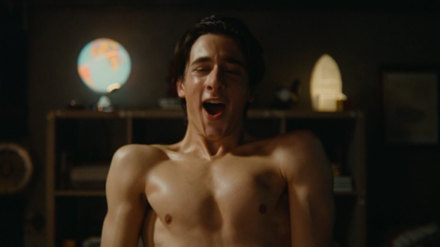 Nudes of Courgette Connor from Sex Education. Gay, Shirtless, Straight, Butt, bulge, penis. 65070