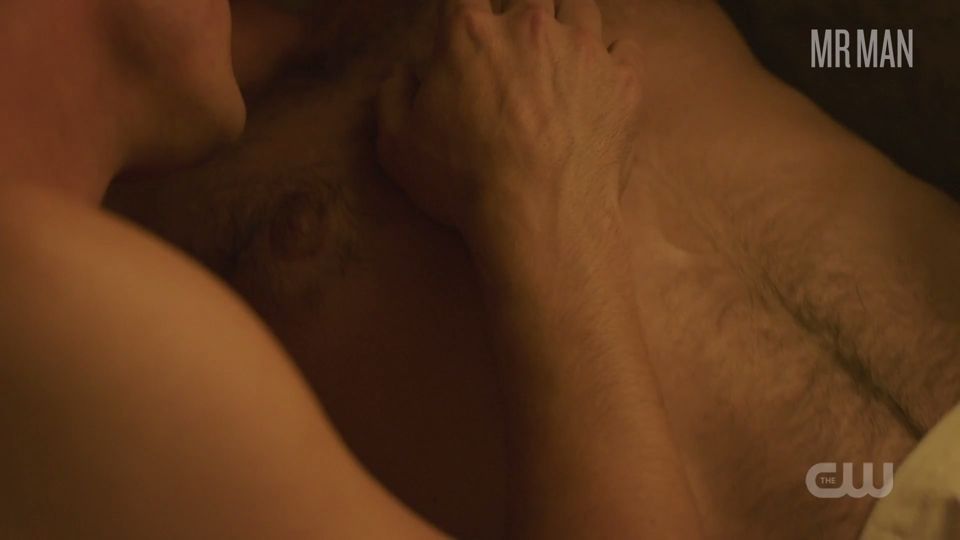 Roswell, New Mexico's Sexiest Scenes with Tyler Blackburn. Gay, Shirtless, sexy, straight. 30258