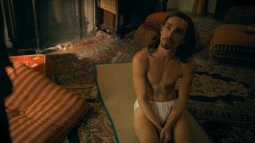 Robert Sheehan in The Umbrella Academy (2019-2024) Bulge Sexy Shirtless Bulge Gay 52355