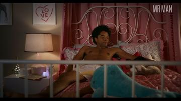 Sexiest Scenes of Noah Simos from Trinkets. Shirtless, straight. 53147
