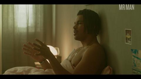 Skylines's Sexiest Scenes with Booz Jakob. Sexy, Shirtless. 40008