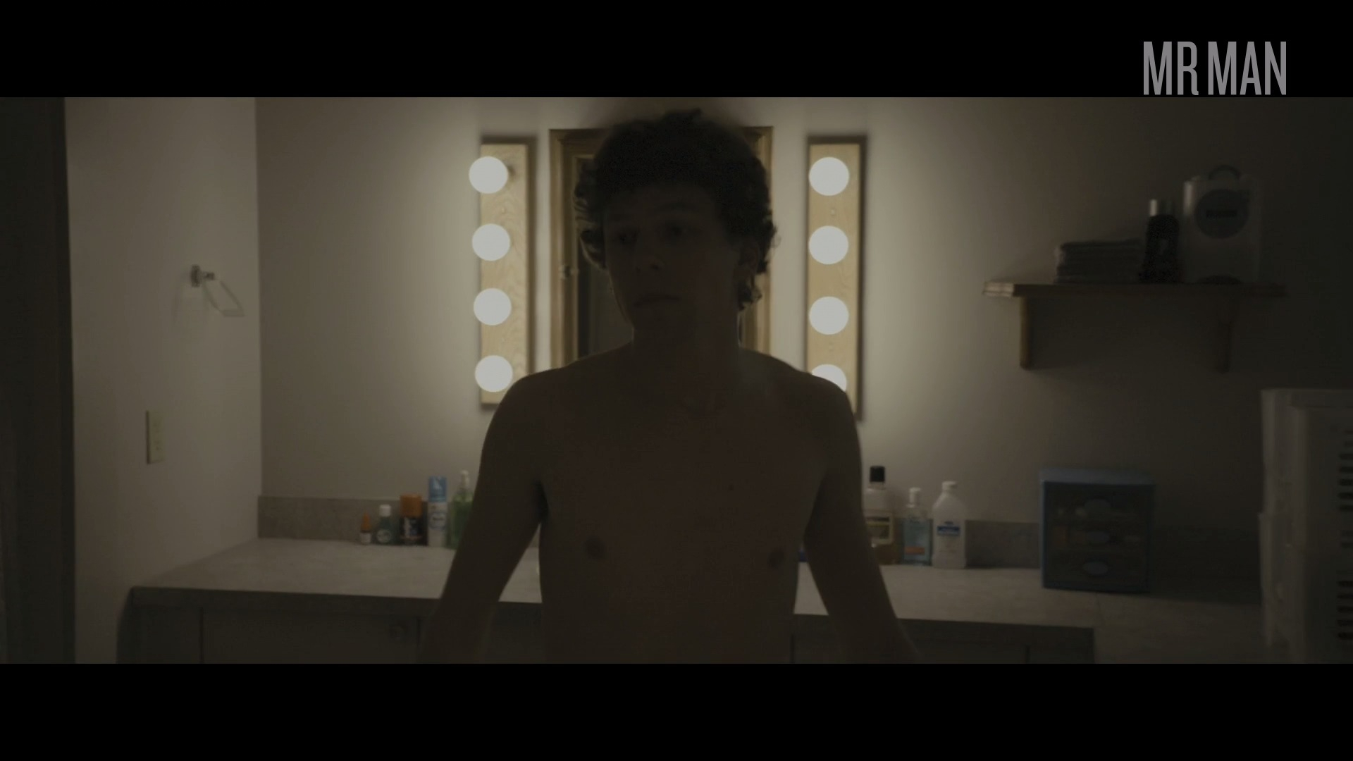 Zombieland's Sexiest Scenes with Jesse Eisenberg. Shirtless. 41394